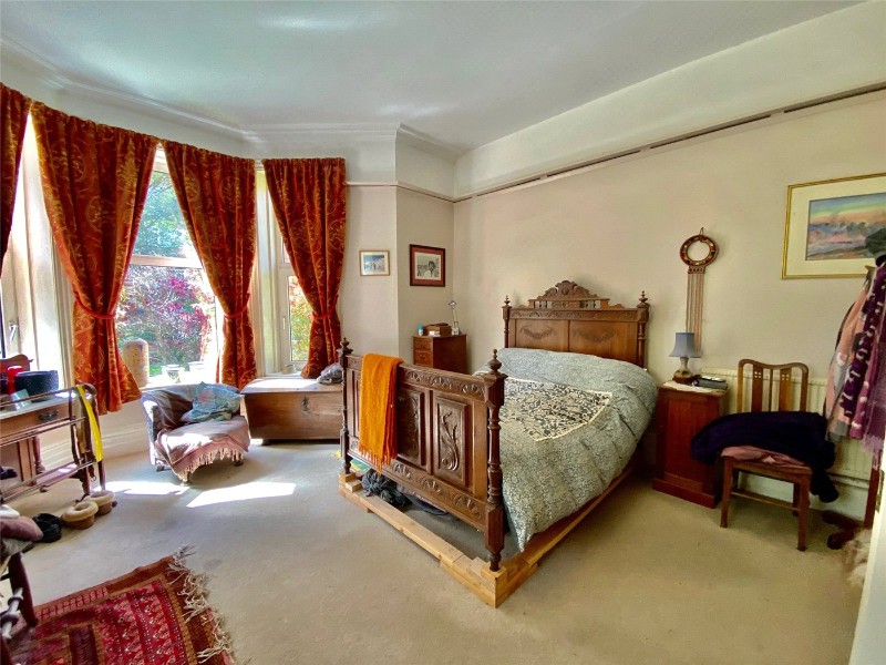 West Cliff Road, Bournemouth, BH4