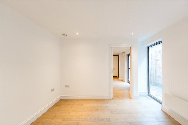 Queens Road, Weybridge, Surrey, KT13