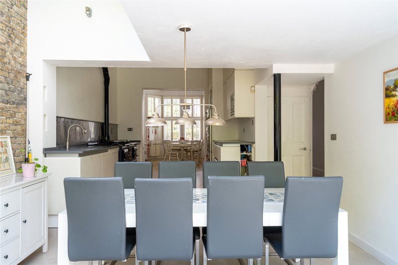 Hollingbourne Road, London, SE24