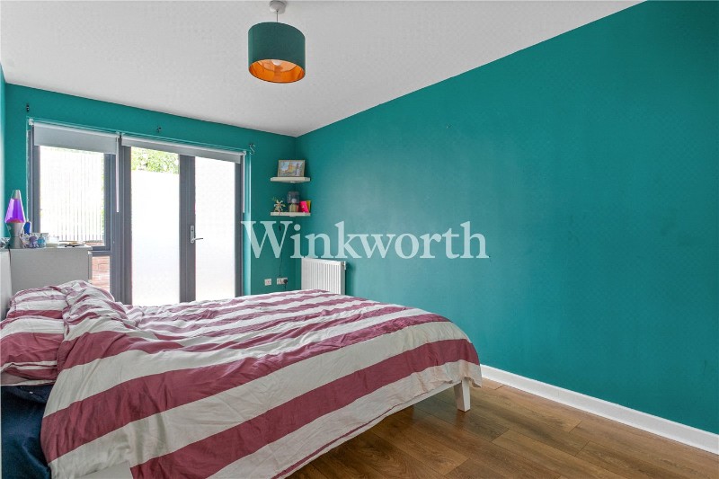 Leverton Close, London, N22