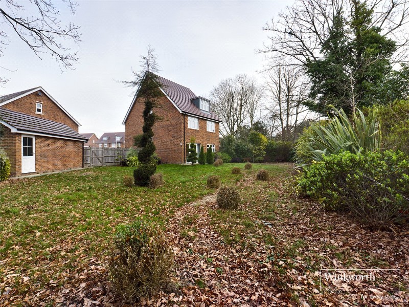 Freshers Grove, Earley, Reading, RG6