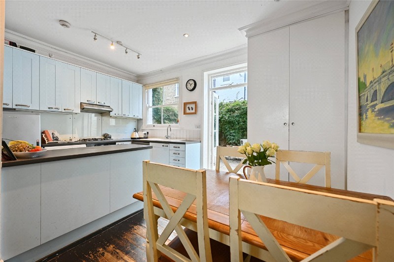 Thorpebank Road, London, W12