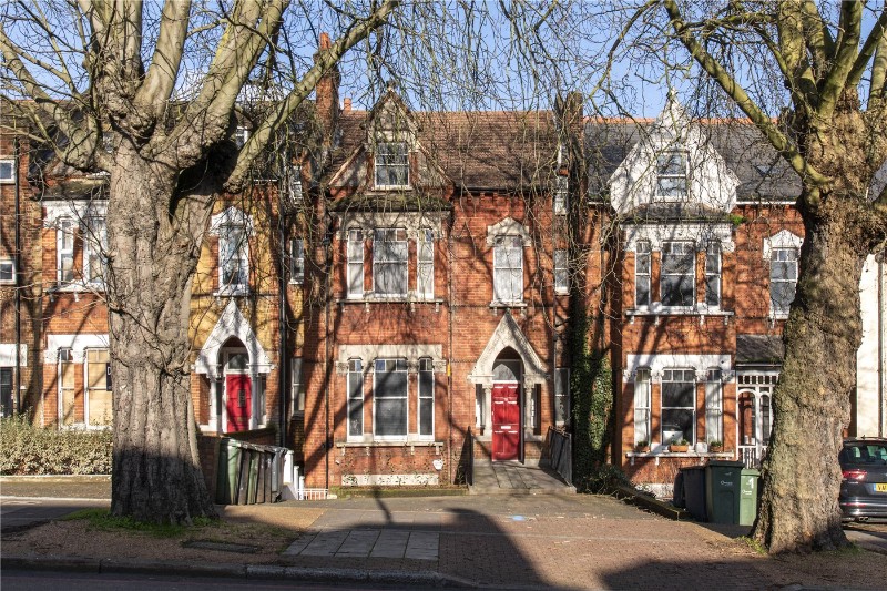 2 bedroom property for sale in Christchurch Road, London, SW2 (Ref