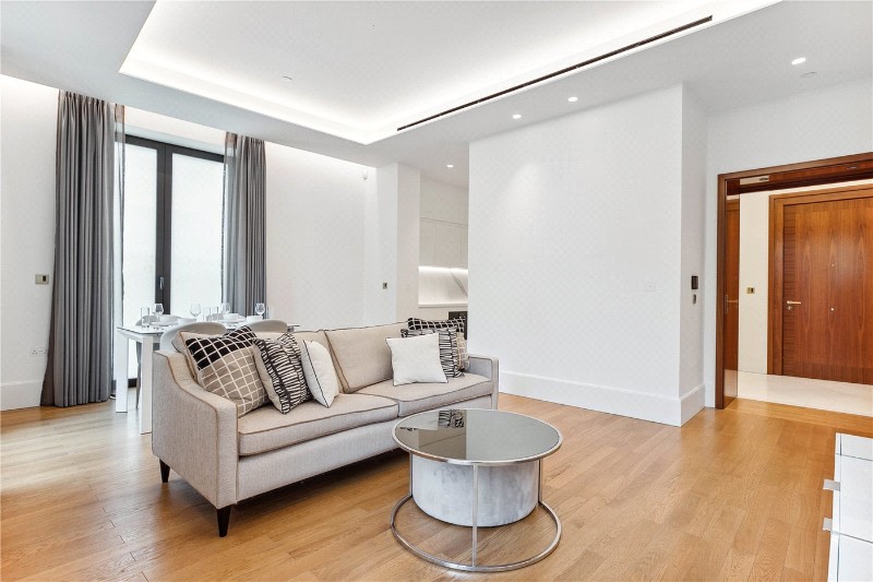 Lancer Square, Kensington, London, W8