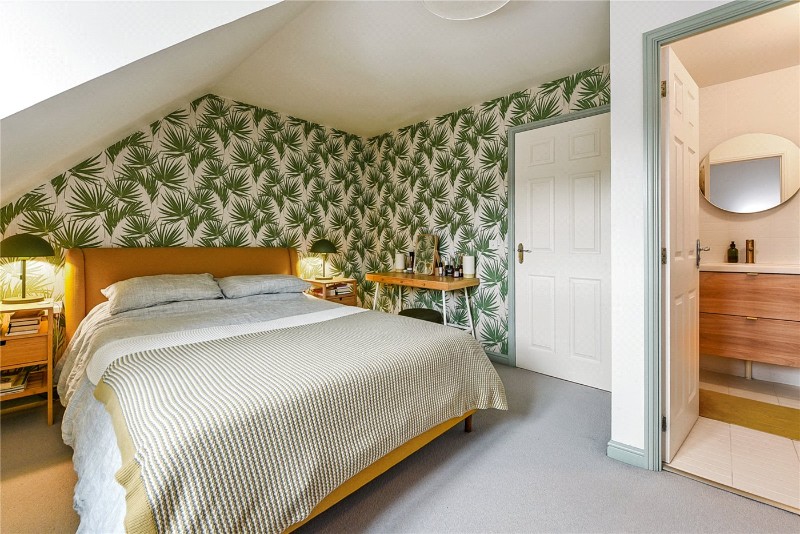 Barentin Way, Petersfield, Hampshire, GU31