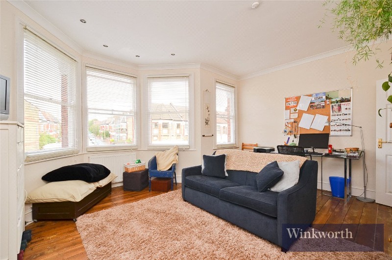Kirkstall Avenue, London, N17