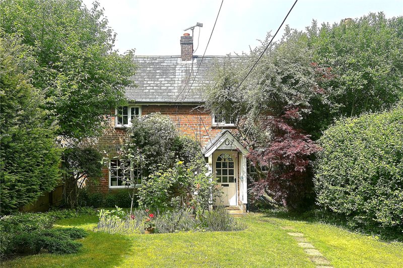Warren Corner, Froxfield, Petersfield, Hampshire, GU32