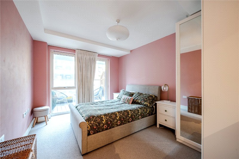 Kempton Mews, London, E6