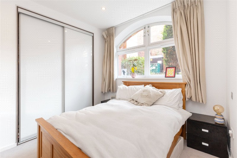 Drummond Way, London, N1