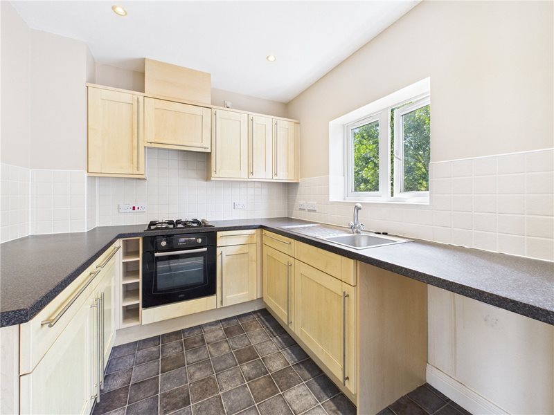 Kestrel Close, Tiverton, Devon, EX16