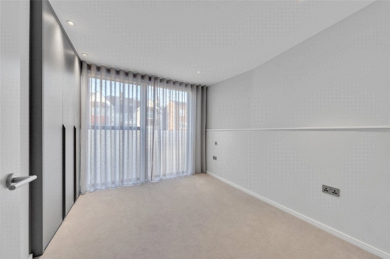 The Vale, London, NW11