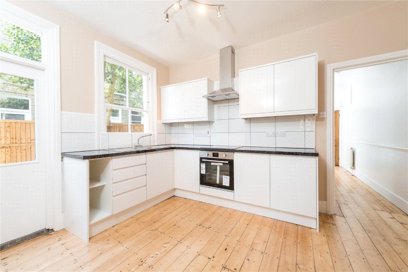 Thames Road, Chiswick, W4