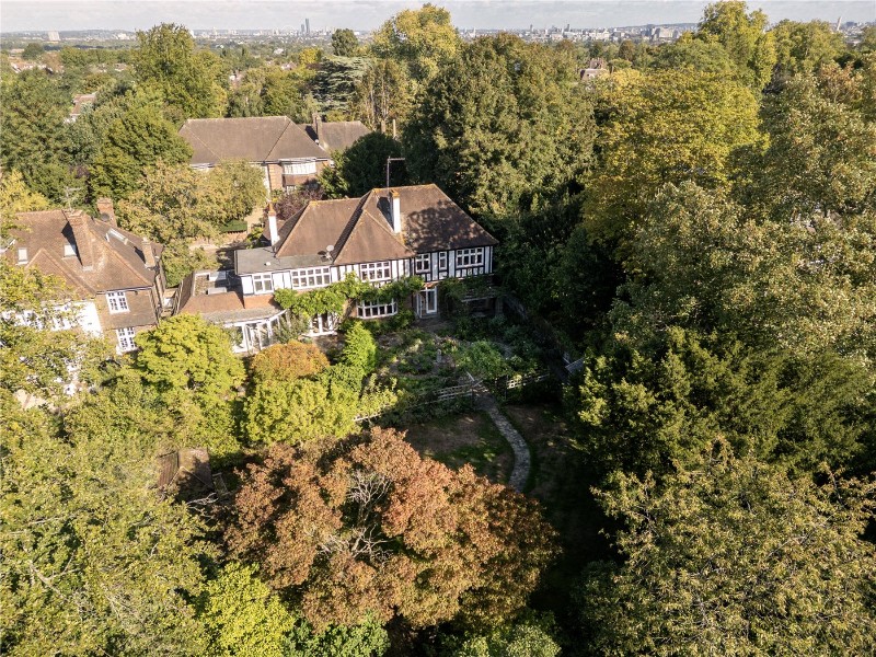 Westmead, London, SW15