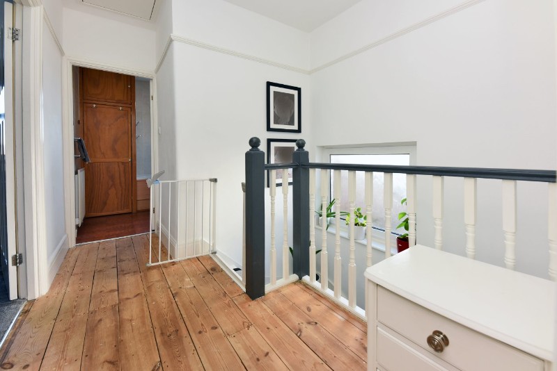 Colborne Way, Worcester Park, KT4