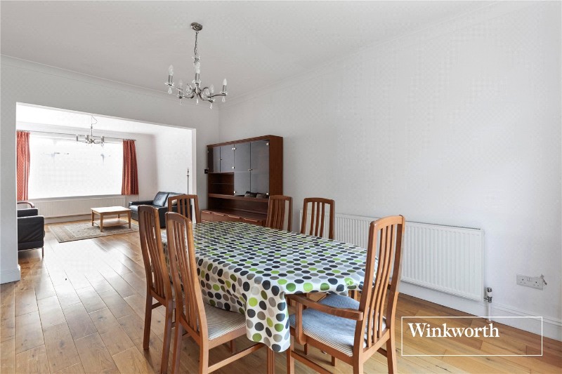 Cadogan Gardens, Finchley, London, N3