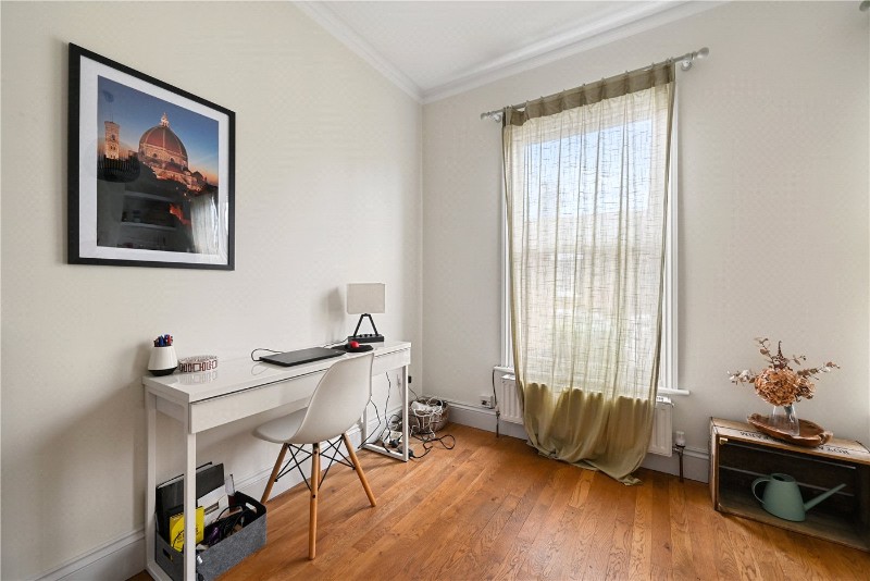 Third Avenue, London, W10