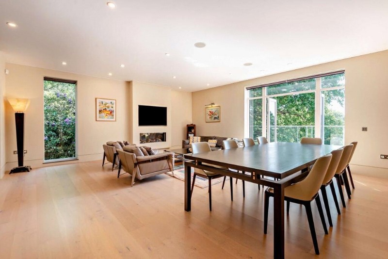 Yaffle Road, St Georges Hill, KT13