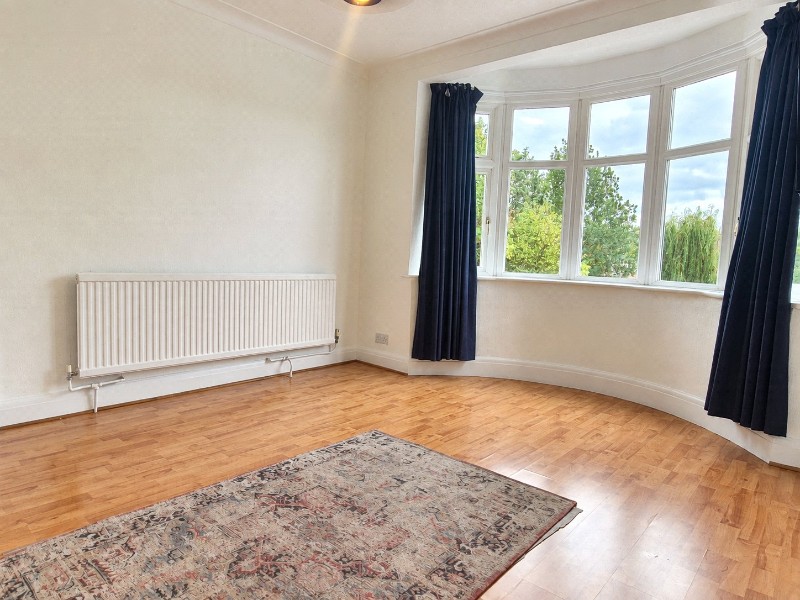East Walk, East Barnet, EN4