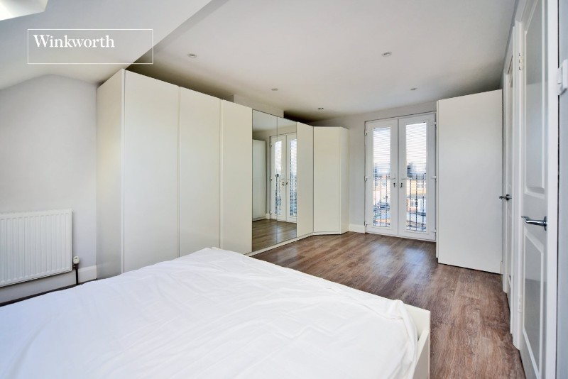 Sandringham Road, Worcester Park, KT4