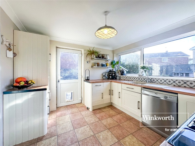 Wollaton Road, Ferndown, BH22