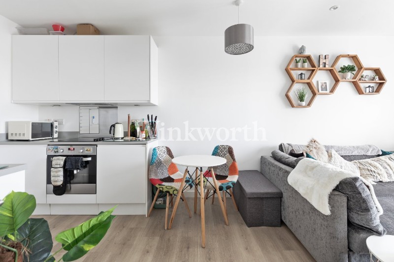 Apple Tree Road, London, N17