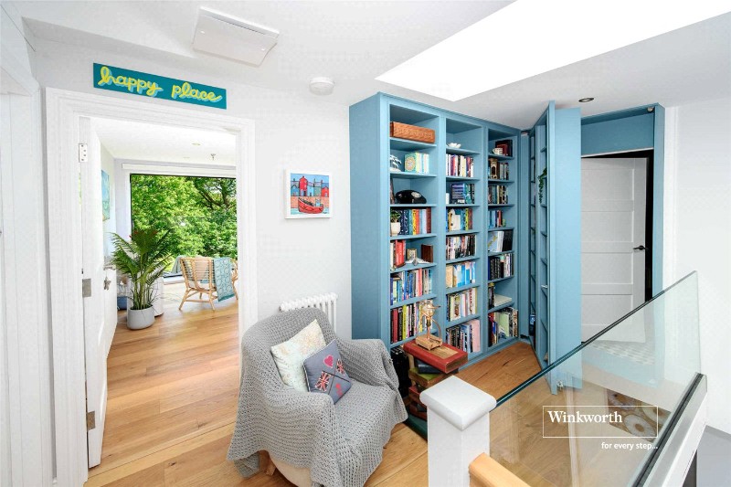 Bute Drive, Highcliffe, Christchurch, BH23