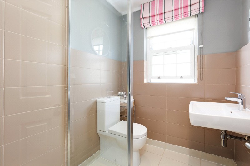 Beaufort Close, London, SW15