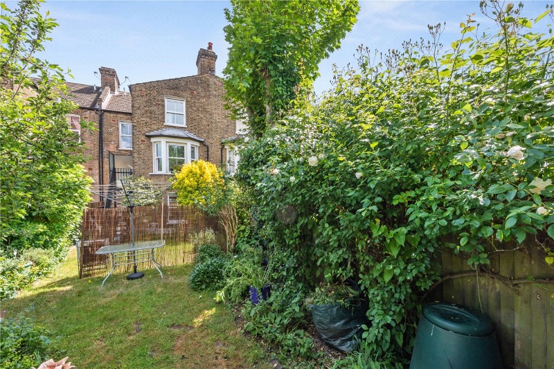 Mildenhall Road, London, E5