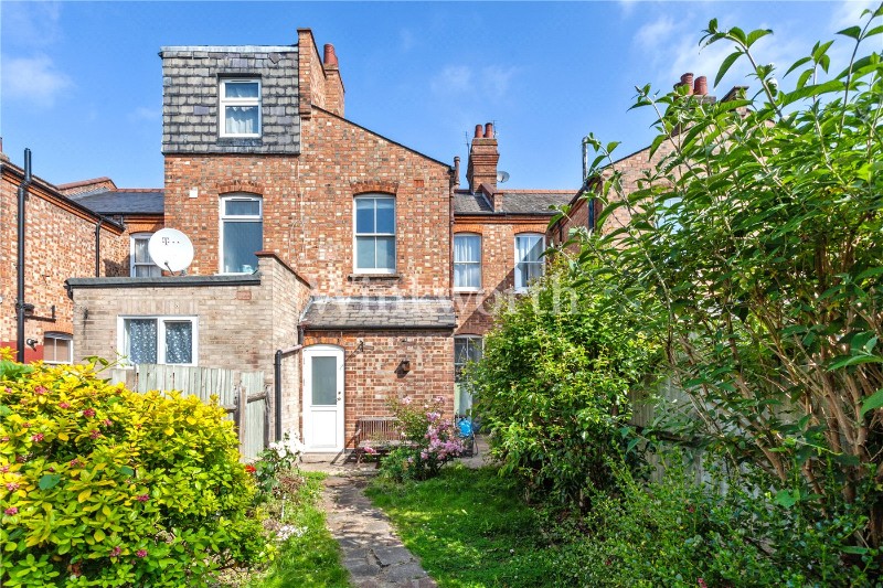 Gladstone Avenue, London, N22
