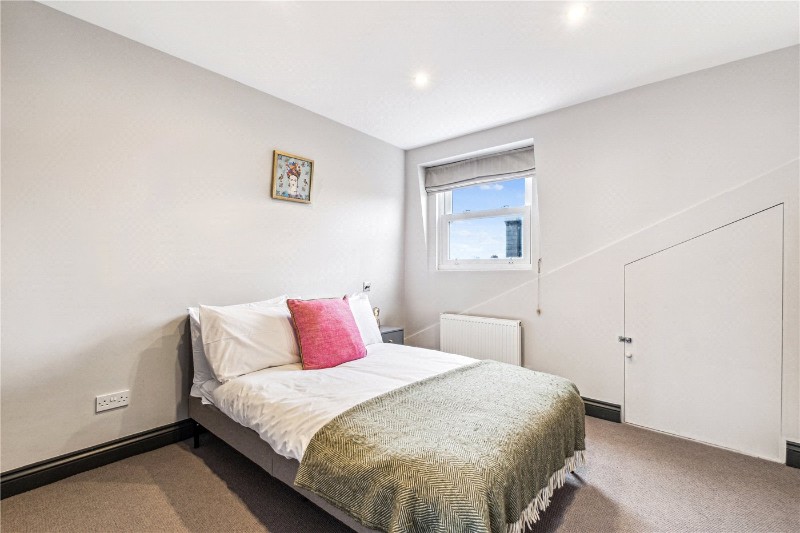 Balvernie Grove, Southfields, SW18
