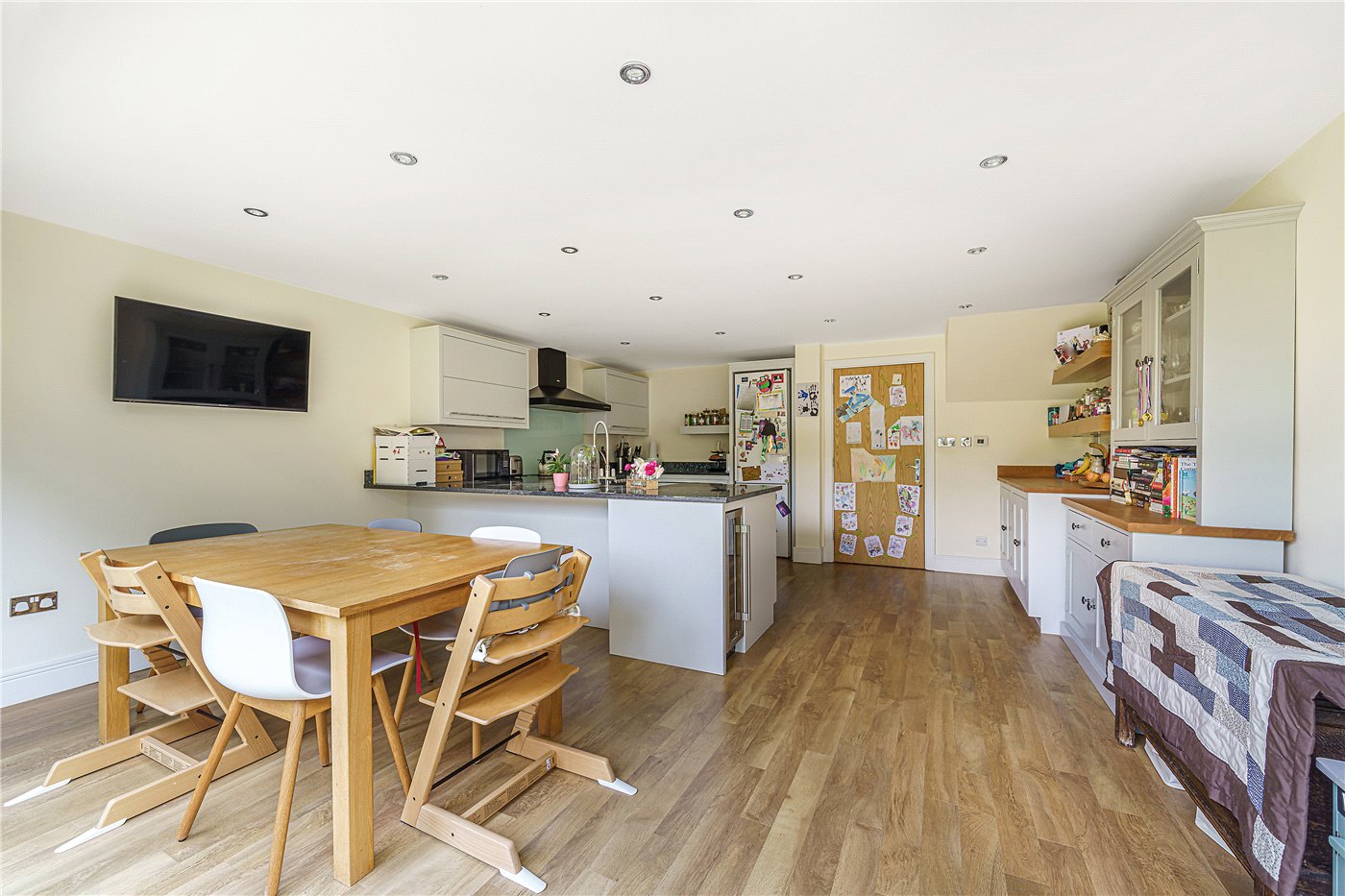 Kitchen-Reception P2