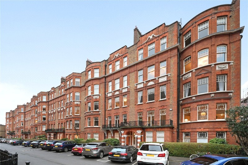 Wynnstay Gardens, Kensington, London, W8