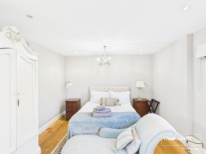 Southend, Henley-on-Thames, Buckinghamshire, RG9