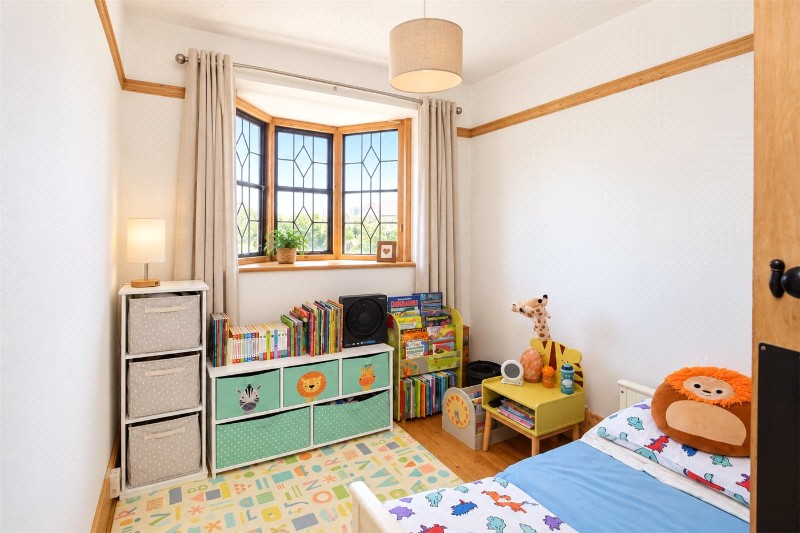 Medway Crescent, Leigh-on-Sea, Essex, SS9