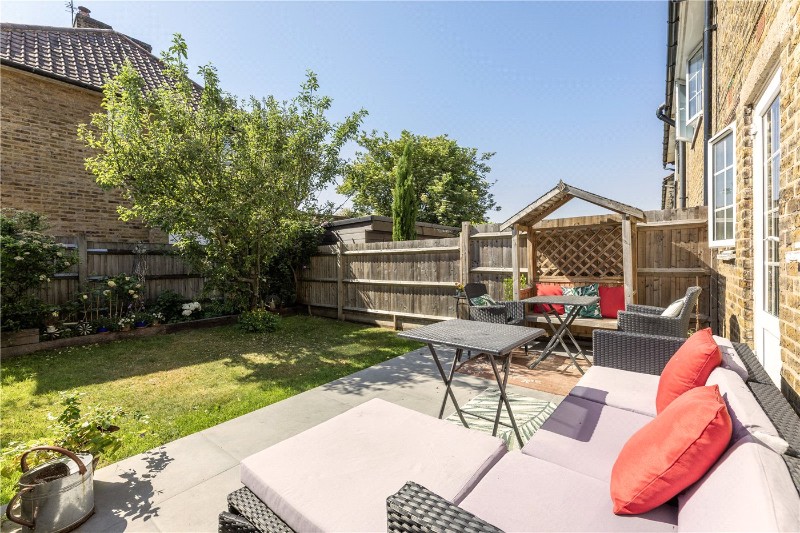 Sunnymead Road, London, SW15
