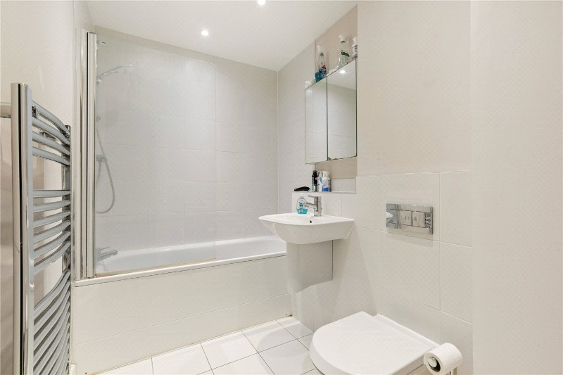 Broadwater Road, London, SW17