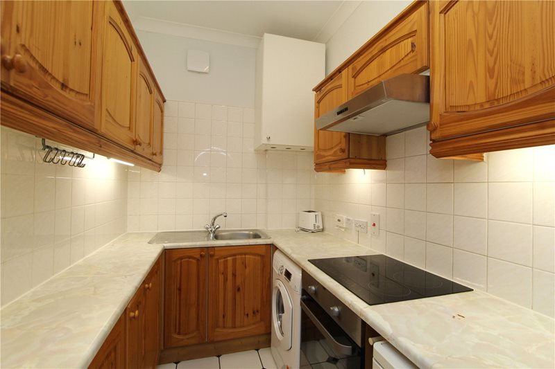 Kings Avenue, Ealing, London, UK, W5