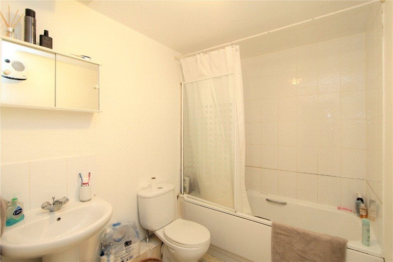 Boddington Gardens, Acton, London, UK, W3