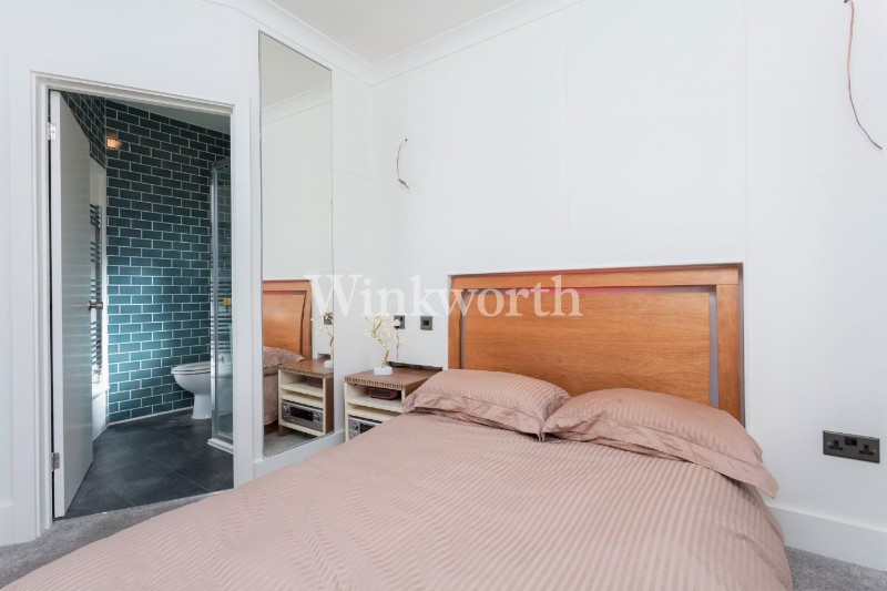 Poynter Road, Enfield, EN1