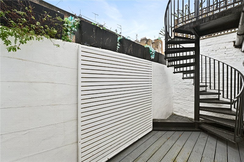 Portobello Road, London, W11