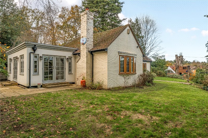 Frensham Road, Lower Bourne, Farnham, Surrey, GU10