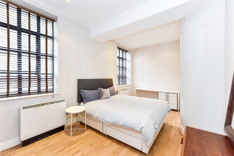 Masons Yard, London, EC1V