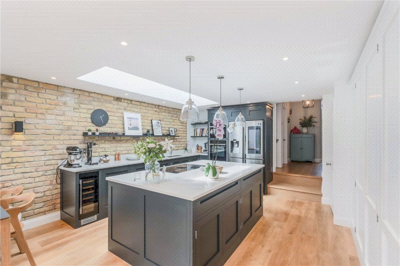 Henslowe Road, East Dulwich, London, SE22