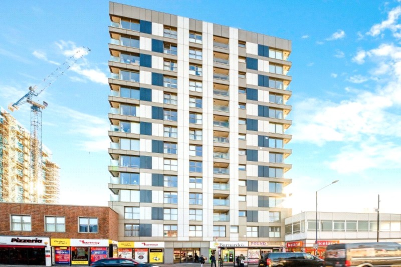 Station Road, Edgware, HA8