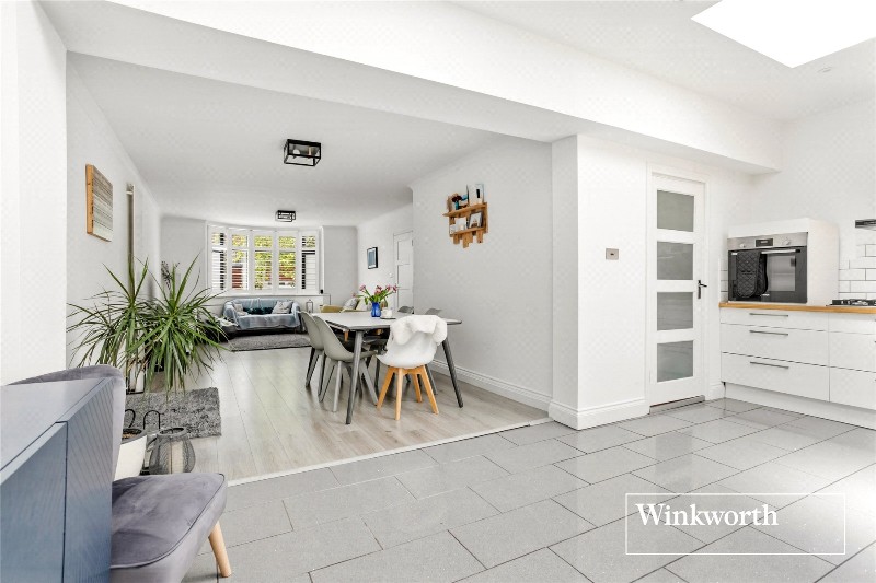 Milton Avenue, Barnet, EN5