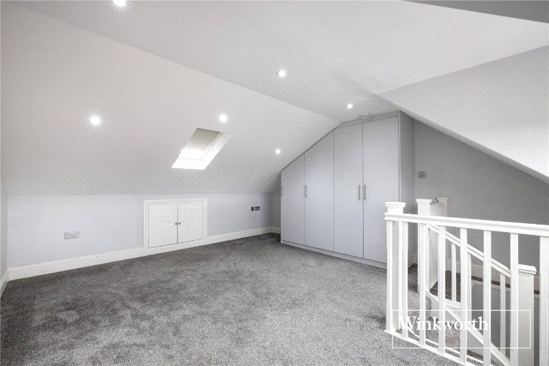 Hendon Lane, Finchley, London, N3