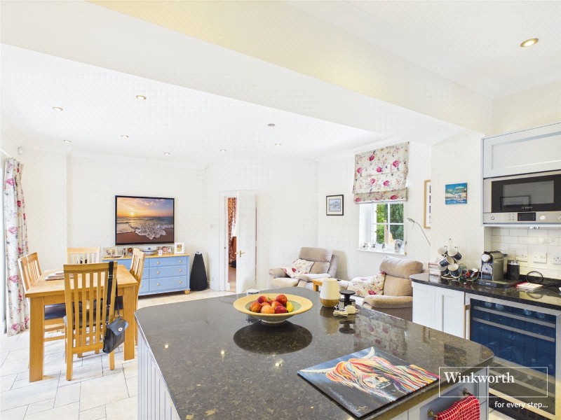 Wayland Close, Bradfield, Reading, Berkshire, RG7