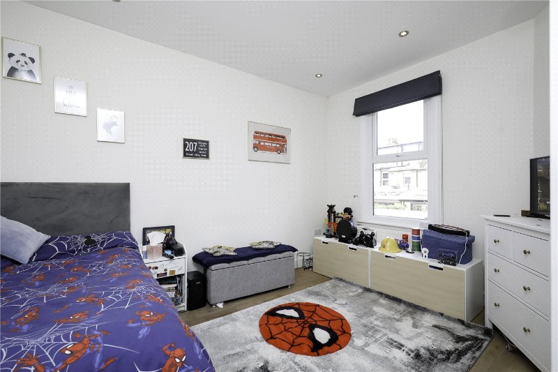 Drayton Gardens, London, W13