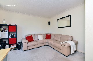 Ardrossan Gardens, Worcester Park, Surrey, KT4