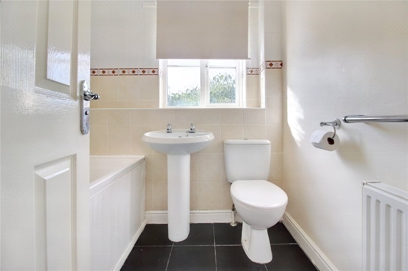 Healey Close, Lowestoft, Suffolk, NR32